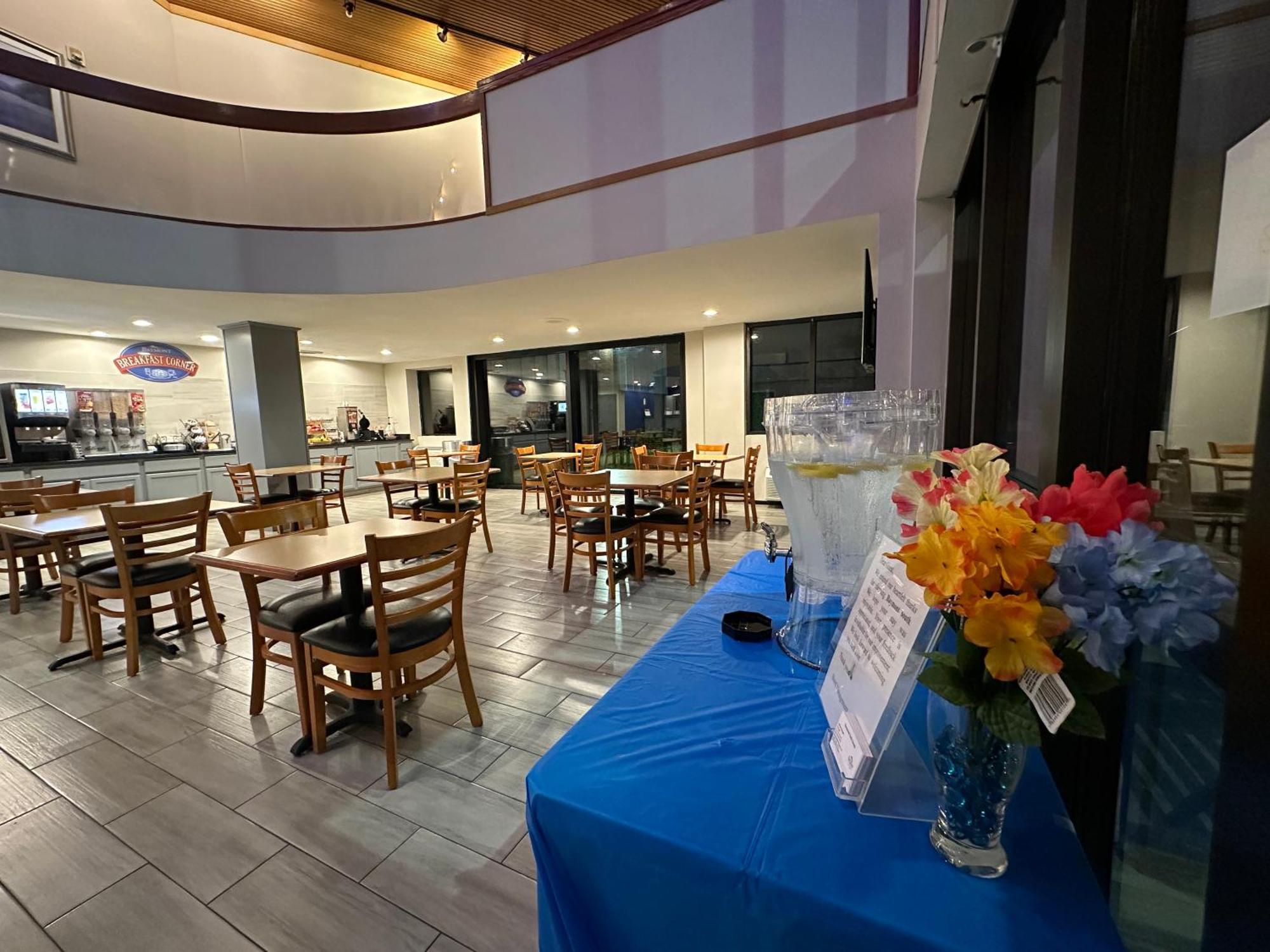 Hotel Baymont By Wyndham Indianapolis South Extérieur photo