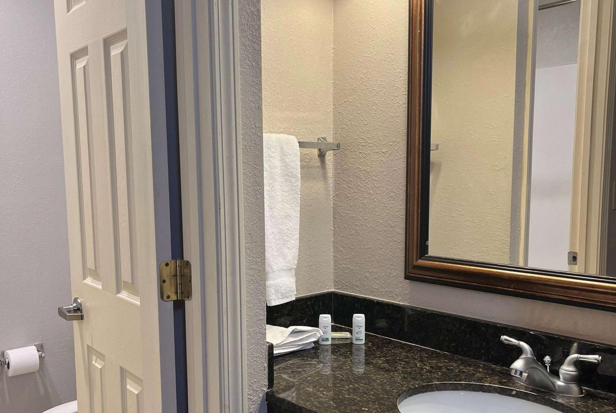 Hotel Baymont By Wyndham Indianapolis South Extérieur photo