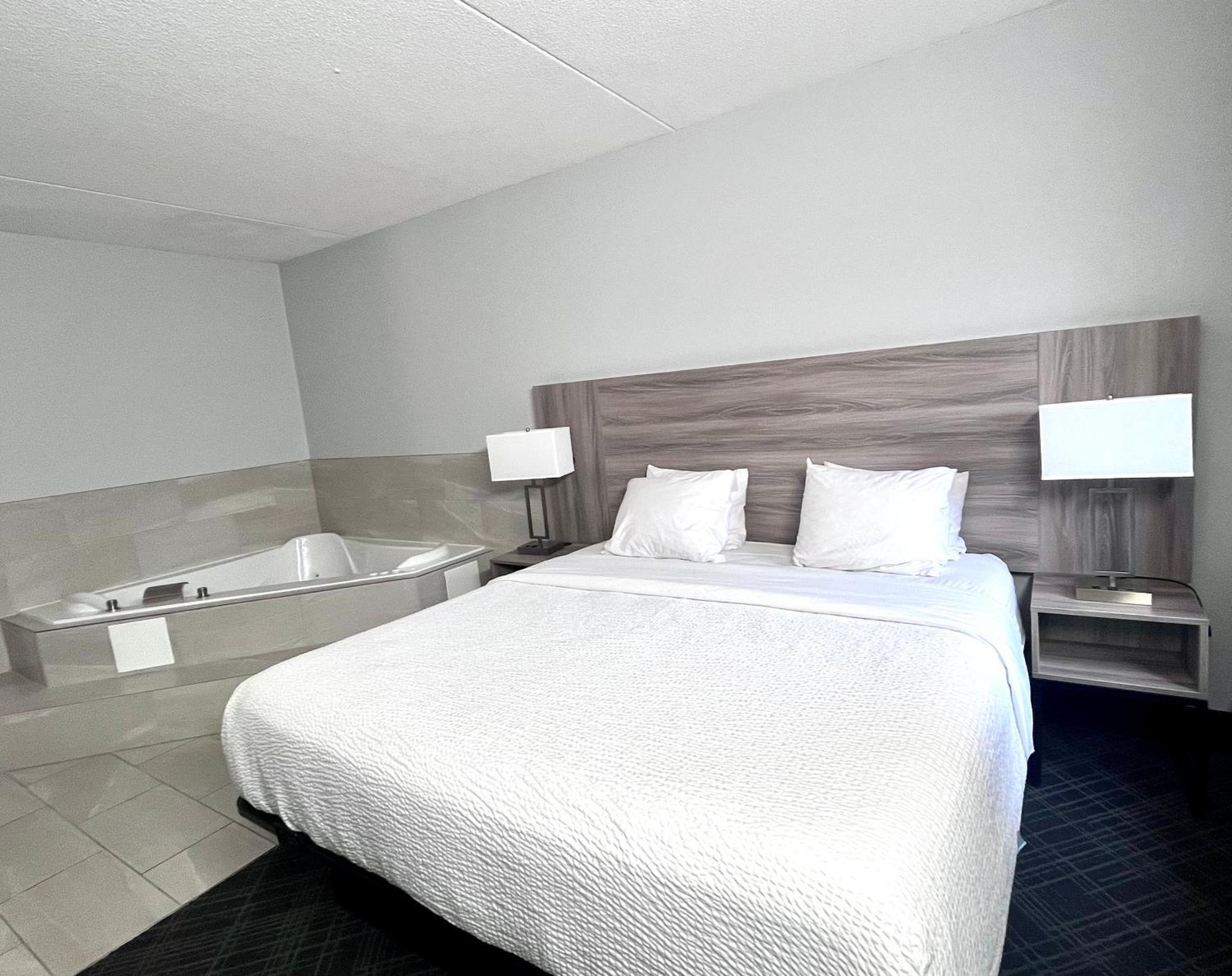 Hotel Baymont By Wyndham Indianapolis South Extérieur photo
